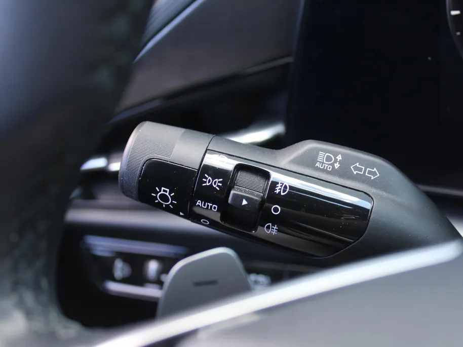 Kia Niro 1.6 GDi Hybrid DynamicLine | Camera | Clima | Cruise | Navi | 16" LM | Keyless | Apple Carplay/Android Auto |