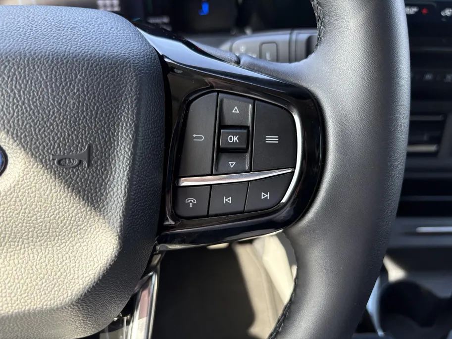 Ford Tourneo Custom E-Tourneo 340 L1H1 Titanium X 65 kWh | 8 persoons | PANORAMADAK | LUXURY PACK