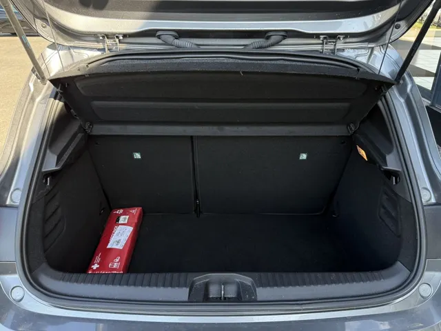 Mitsubishi Colt 1.6 HEV Intense+ | All Seasons