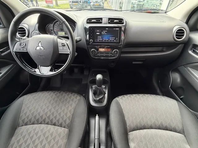 Mitsubishi Space Star 1.2 Dynamic | Camera | Cruise Control | Apple CarPlay | Android Auto | Climate Control