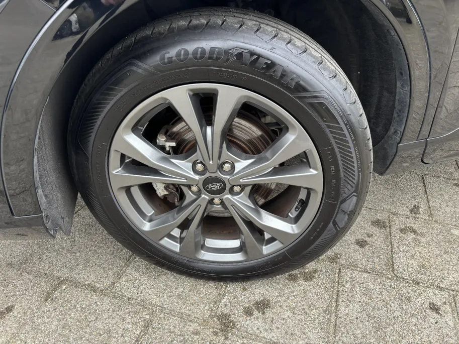 Ford Kuga 2.5 PHEV ST-Line