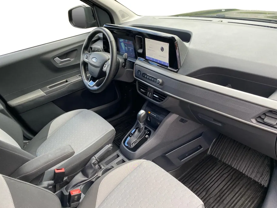 Ford Transit Courier 1.0 EcoBoost Limited automaat | NL-Auto| 1e Eigenaar | Dealeronderhouden | Winter Pack | Trekhaak | Navigatie | Camera | Parkeersensoren | Climate Control |
