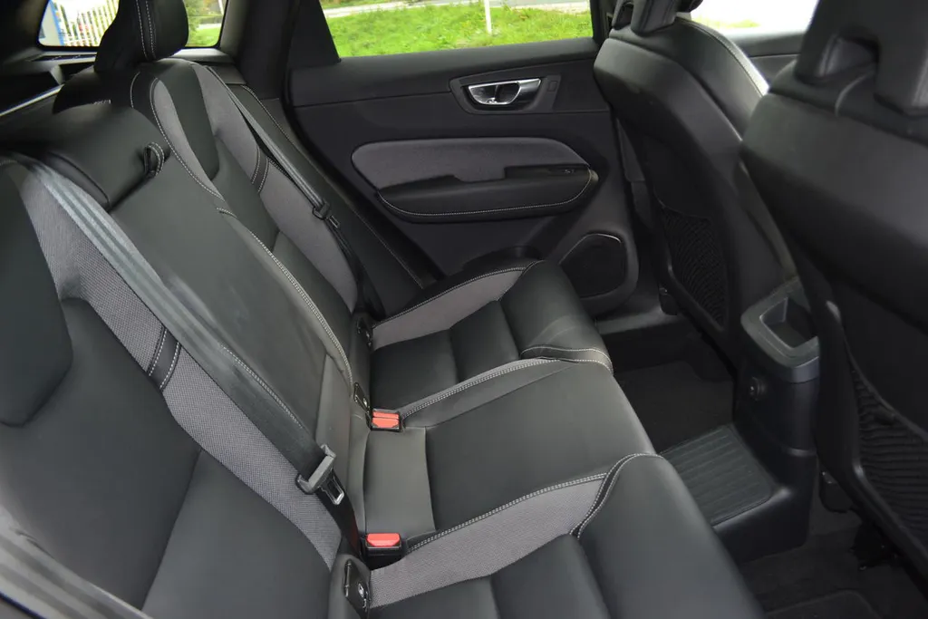 Volvo XC60 2.0 T8 PLUG-IN HYBRID AWD ULTIMATE
