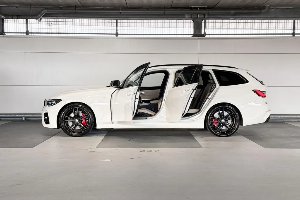 BMW 3 Serie Touring 318i M-Sport