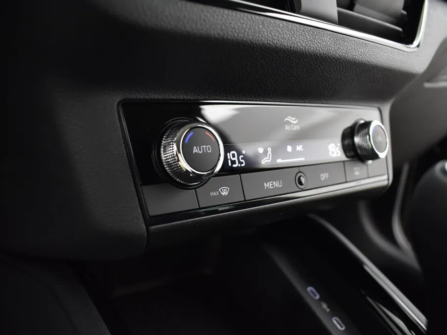 Škoda Scala Selection 1.0 TSI 85 kW / 115 PK Hatchback 6 versn | Image Pakket | 1000,- inruilvoordeel!!