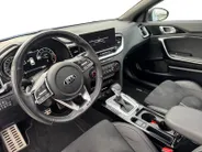 Kia ProCeed 1.5 T-GDI GT-PlusLine Automaat | Navi | Adaptive Cruise | Memory Seats | Panoramadak | JBL Soundsystem | Elektr. Achterklep | Apple Carplay