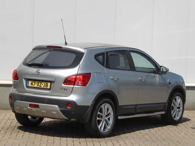 Nissan QASHQAI 2.0 Tekna Premium 4WD | Cruise | Panodak | Leder | Park sens | Lm-Velgen