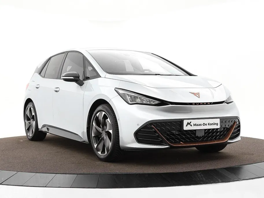 CUPRA Born Adrenaline 62 kWh 230pk · 95,6% · Camera · Apple/Android Car Play · Stuur- & Stoelverwarming · ACC · 19'Velgen · Keyless ·