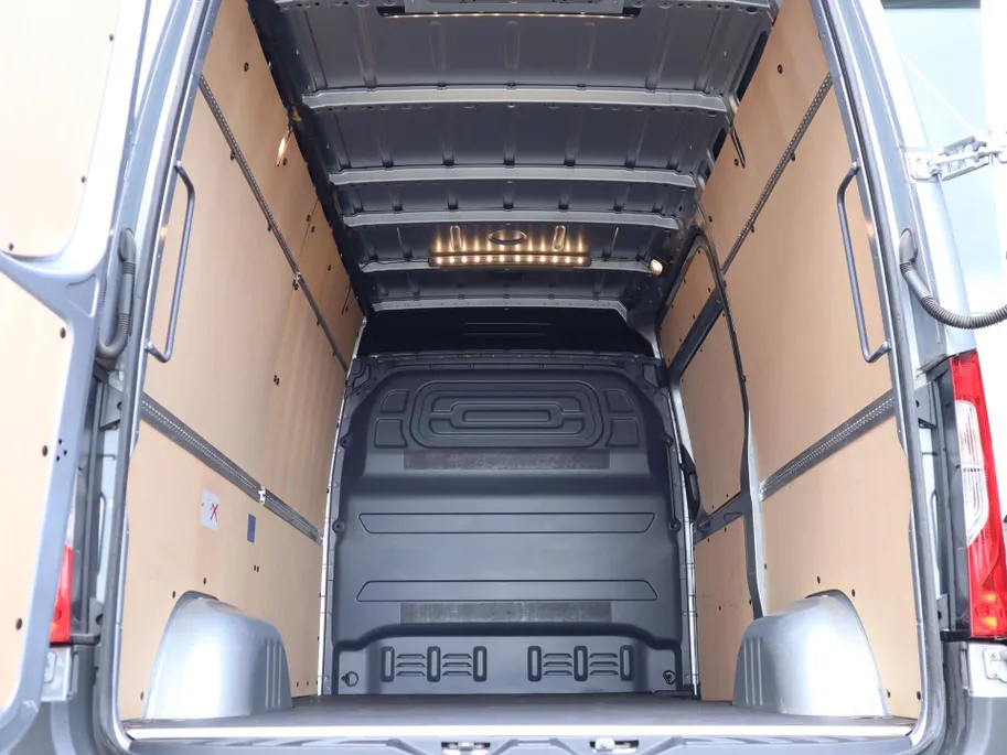 Mercedes-Benz Sprinter 317 CDI L2H2 LED LM VELGEN SIDEBARS