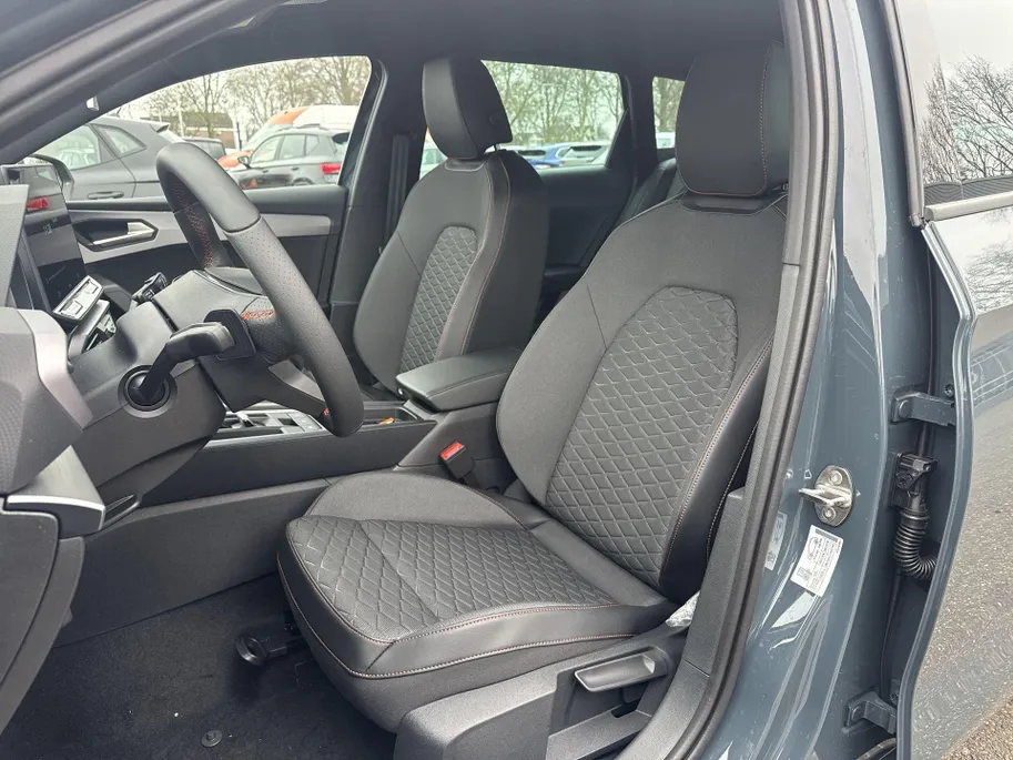 SEAT Leon Sportstourer FR Business 1.5 TSI eHybrid 150 kW / 204 PK Statio | Technology Pack | Trekhaak Wegklapbaar | 3000,- Herwaardering!!