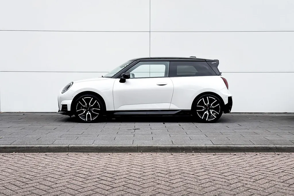 MINI Cooper 3-deurs Electric Cooper SE John Cooper Works XL 54.2 kWh