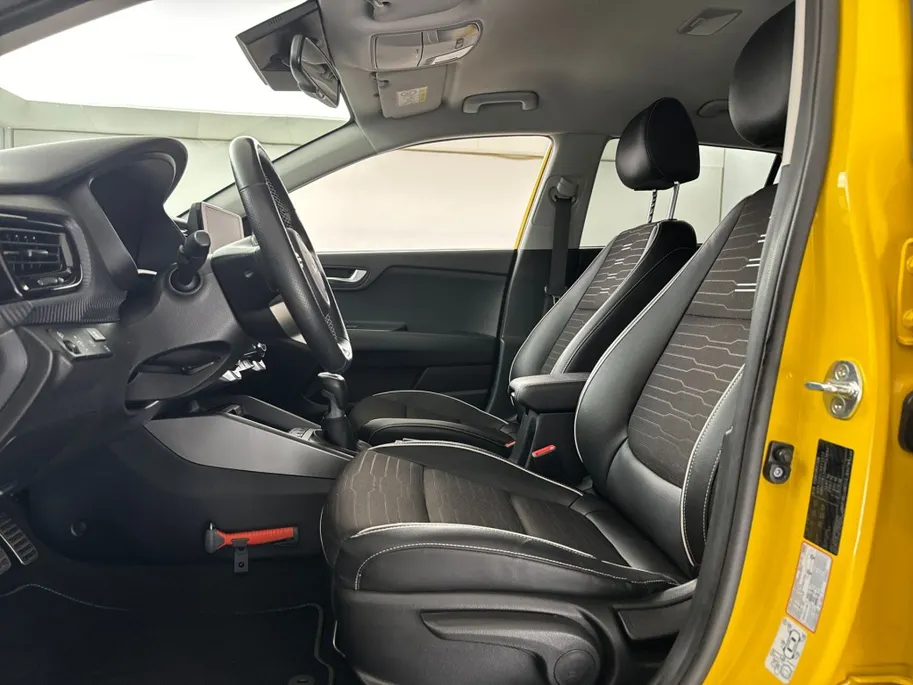 Kia Stonic 1.0 T-GDi MHEV GT-Line | Navigatie | Lederen bekleding | 17'' L.M. Velgen