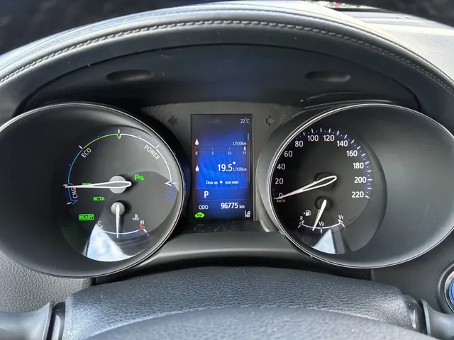 Toyota C-HR 1.8 Hybrid Dynamic | Trekhaak | Stoelverwarming | PDC v/a |