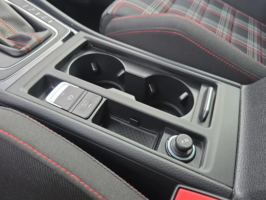 Volkswagen Golf 2.0 TSI GTI Performance | Automaat | Trekhaak | Virtual Cockpit | Parkeersensoren | Elektr. Inklapbare Spiegels | 12 maanden garantie! |