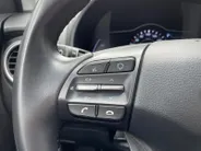 Hyundai Kona EV Comfort 64 kWh | Warmtepomp | 100% SOH | Adaptive cruise control | Apple Carplay & Android Auto | Achteruitrijcamera | Parkeersensoren achter | Keyless entry | DAB radio |