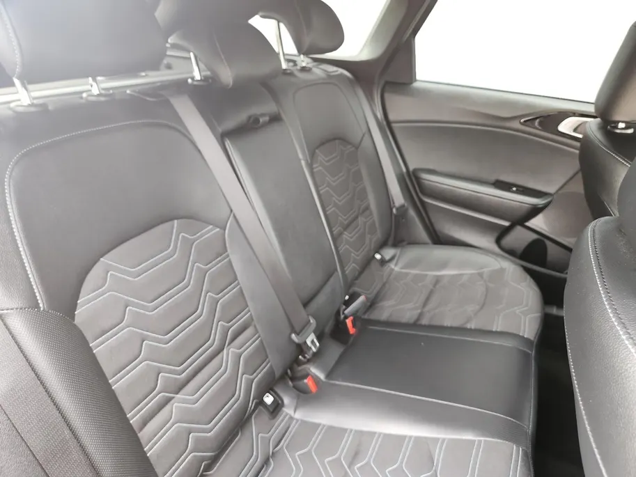 Kia Ceed Sportswagon 1.0 T-GDi MHEV Design Edition Stoel / Stuurverwarming | Adap Cruise | Camera | Privacy glass | Climate Control |