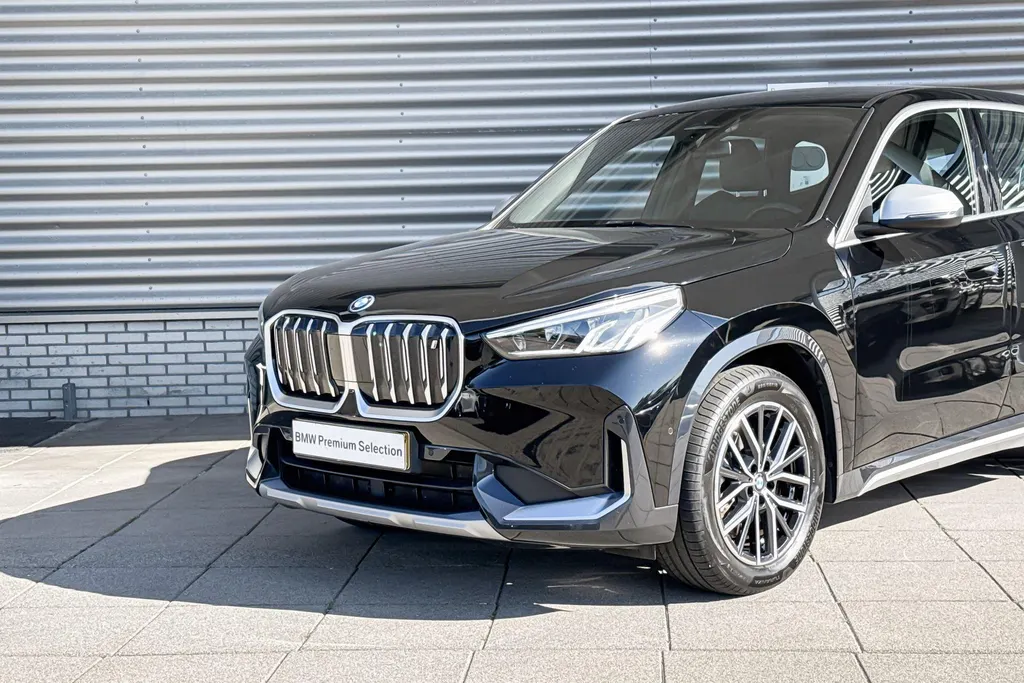 BMW iX1 xDrive30 Launch Edition 67 kWh