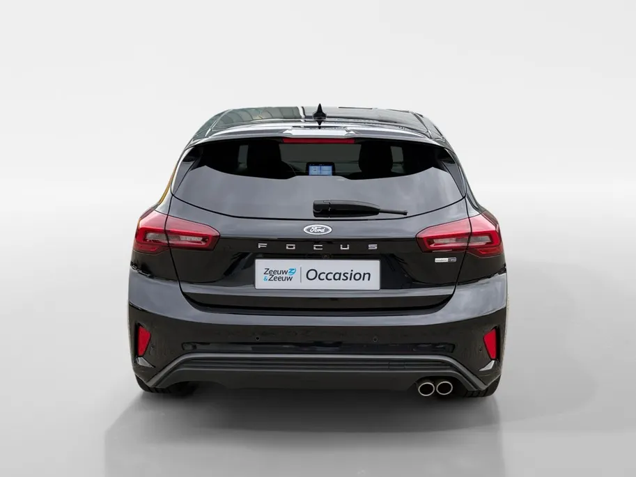 Ford Focus 1.0 EcoBoost Hybrid ST Line Style | Dealer onderhouden | NL auto | Winter pack | Cruise control | Parkeersensoren voor en achter | Achteruitrijcamera | Draadloos opladen mobiel | Apple carplay & Android auto | Keyless entry | Privacy glas | Bovag garantie