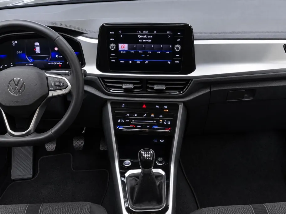 Volkswagen T-Roc 1.0TSI/115PK Life Edition · Apple/Android Car Play · Camera + Parkeersensoren · Keyless · Garantie t/m 27-06-2028 of 100000km.