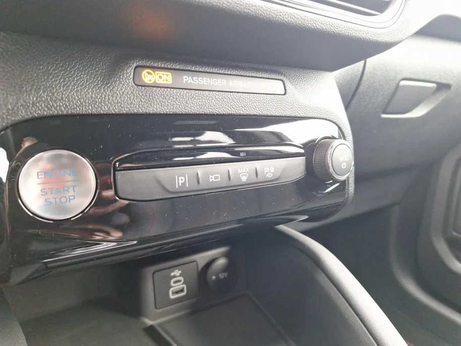 Ford Kuga 2.5 PHEV ST-Line X | Black Pack | Winterpack | Matrix Ledkoplampen | El. Trekhaak | Adaptive cruisecontrol | El. Achterklep | 360Camera | B&O Audio | El. Vest. voorstoelen | Full Led | BLIS |
