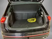Volkswagen Tiguan 1.4TSIeHybrid 180kW/245PK DSG R-Line · Panoramadak · Trekhaak · 360°Camera + Parkeersensoren · 20'' · Apple/Android Car Play ·