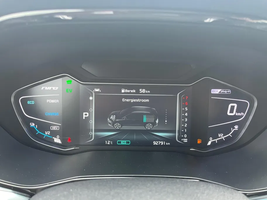 Kia Niro 1.6 GDi PHEV DynamicLine | Stoel- en stuurverwarming | Adaptieve Cruise Control | Parkeercamera | Dealeronderhouden | Climate Control