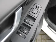 Kia Niro 1.6 GDi Hybrid ExecutiveLine | Stuur-/stoelverwarming + ventilatie | Leer | Schuifdak | 18' LM | Camera | Cruise adapt. | HUD | Zeer mooie auto |