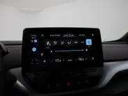 Volkswagen ID.4 Pro Business Advantage 77 kWh 204pk · SOH 95,8% · Inklap. Trekhaak · Warmtepomp · Stuur- & Stoelverwarming · 20'Velgen · ACC · Apple/Android Car Play ·