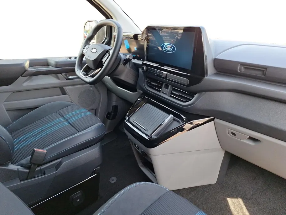 Ford E-Transit Custom 320 L2H1 Sport 71kWh DC | Dubbele Schuifdeur | El. Trekhaak | Adaptive cruisecontrol | Camera | Led verlichting | Pro Power Onboard | 19' Lichtmetaal | Nieuw te bestellen | 0,99% Rente Financial Lease