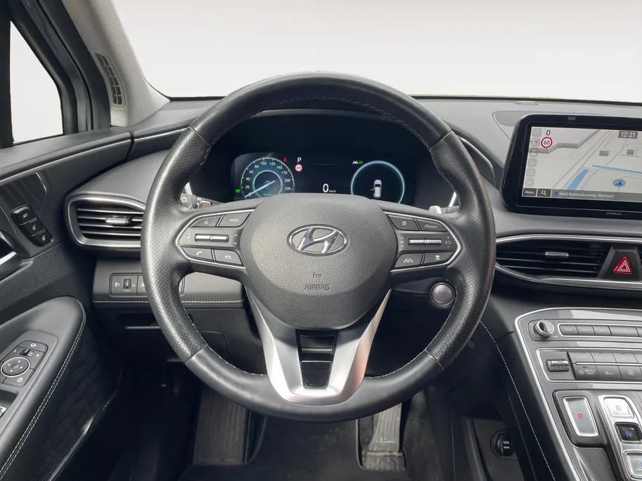 Hyundai Santa Fe 1.6 T-GDI HEV Premium 7p. | Lederen bekleding| Stoelverwarming/koeling| Stuurverwarming| Elektrische achterklep| Trekhaak| 1650 KG trekgewicht|