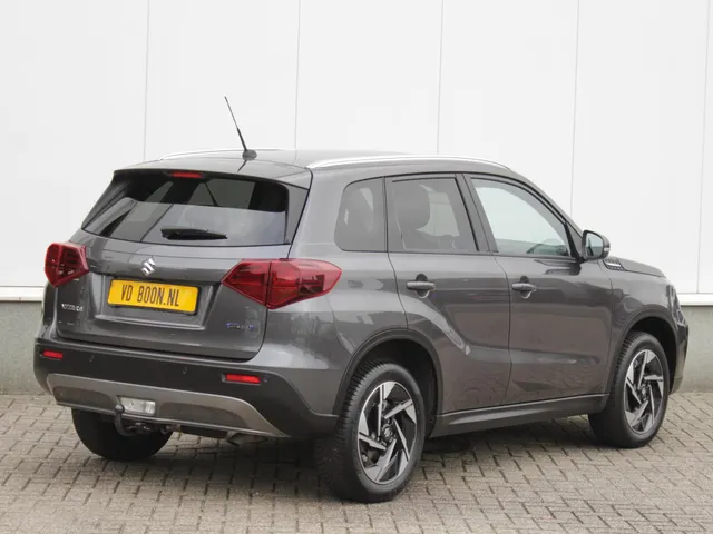 Suzuki Vitara 1.5 Hybrid Style Automaat | Navi | Adap Cruise | Panodak | Trekhaak | All Season