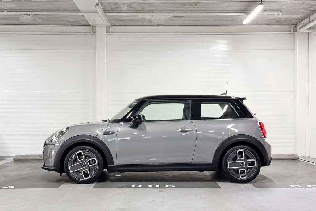 MINI Cooper 3-deurs Electric MINI Yours