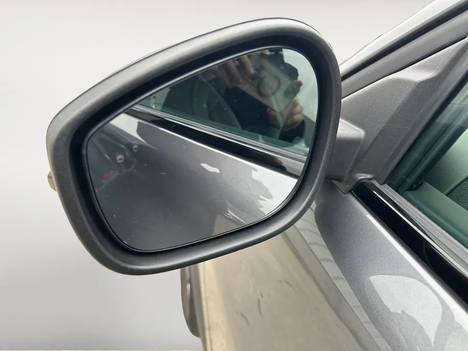 Ford Mustang Mach-E Extended RWD 98 kWh 294pk | 95,5% SOH | WLTP 610km rijbereik | Stoel- stuur en voorruitverwarming | Panorama dak | Elektrische stoelen | Technologypack +