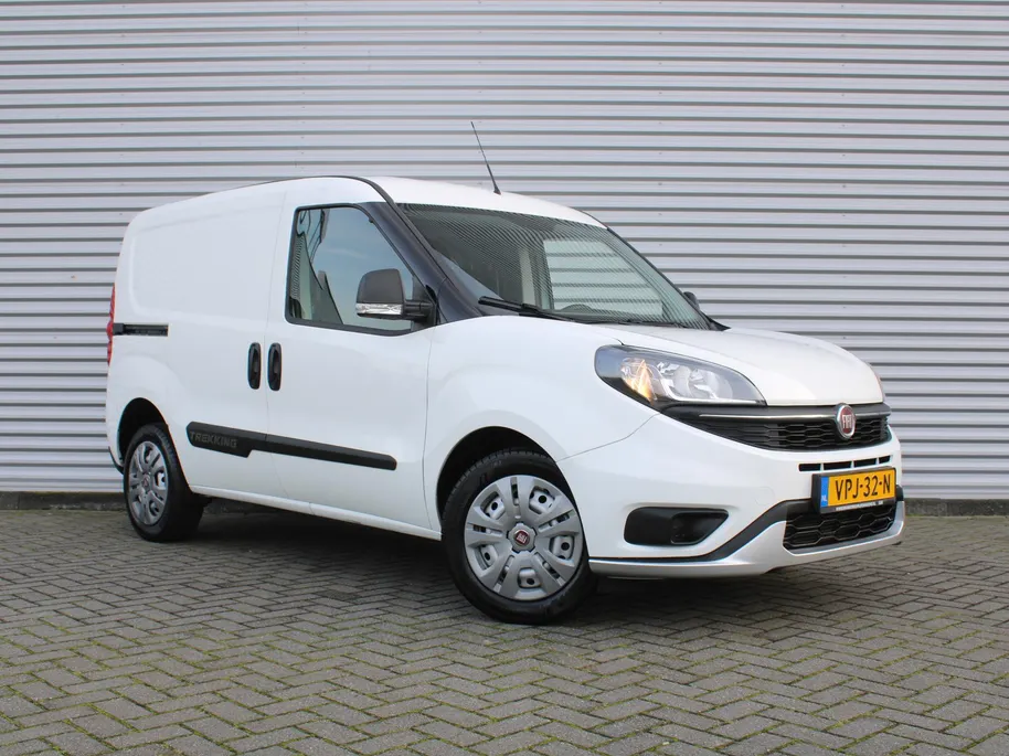 Fiat Doblò Cargo 1.6 MJ L1H1 S Trekking | Navi | Cruise | Airco | Parkeersensoren achter | Apple Carplay/Android Auto | Dealeronderhouden |
