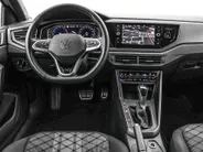 Volkswagen Polo 1.0 TSI 95pk DSG R-Line · Camera · Matrix LED · ACC · Stoelverwarming · Apple/Android Car Play · Sfeerverlichting · Verkeersbord Detectie ·