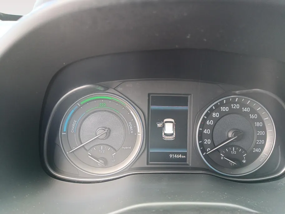 Hyundai Kona 1.6 GDI HEV Premium | Trekhaak | Apple Carplay/Android Auto | Adaptive cruise control | Dodenhoek herkenning | Leren bekleding