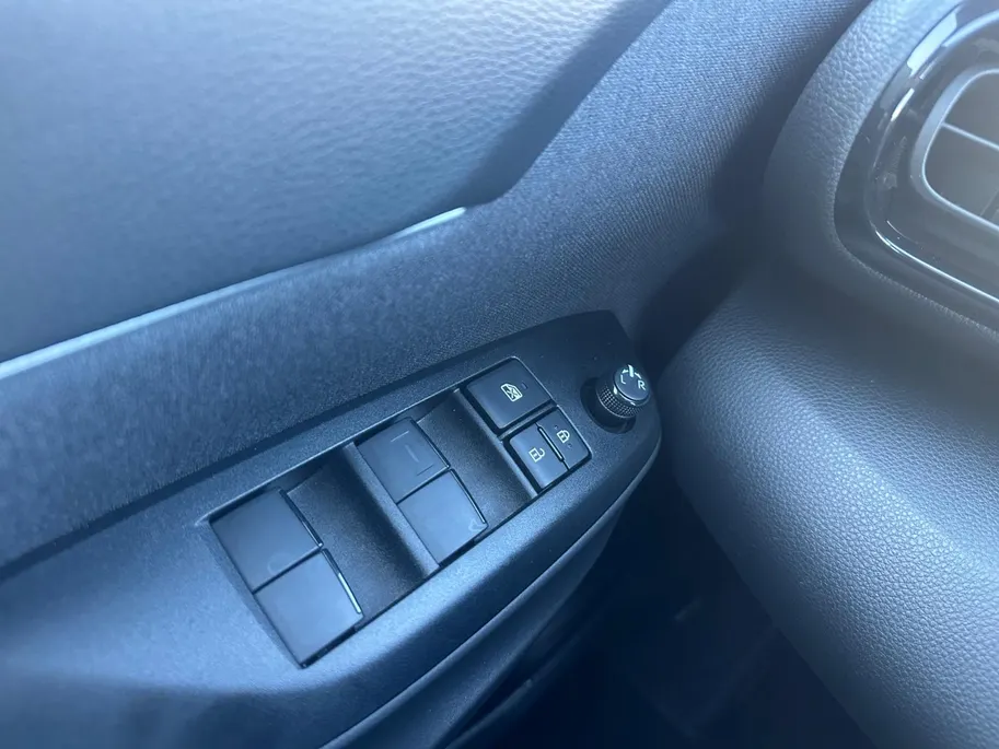 Toyota Yaris Cross 1.5 Hybrid 115 First Edition | CAMERA | CARPLAY | STOEL - STUUR - VOORRUITVERWARMING |