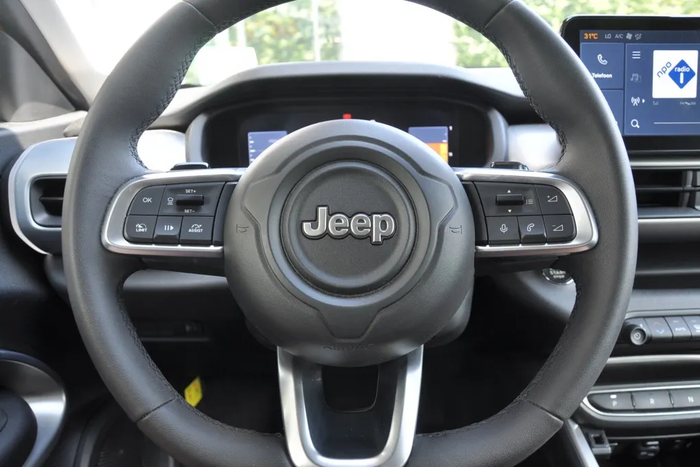 Jeep Avenger 1.2 e-Hybr Summit Great car, small price