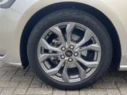 Ford Focus 1.0 EcoBoost Hybrid 125 pk ST Line Wagon Navigatie SYNC4 - Apple Carlay Android Auto - Winter Pack