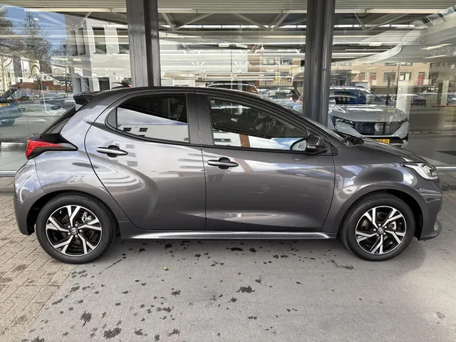 Toyota Yaris 1.5 Hybrid 115 First Edition