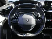 Peugeot 2008 1.2 PureTech GT | Automaat | Navi | Camera | Panoramadak | Dodehoek detectie | Cruise adapt. | 17' LM | LED |