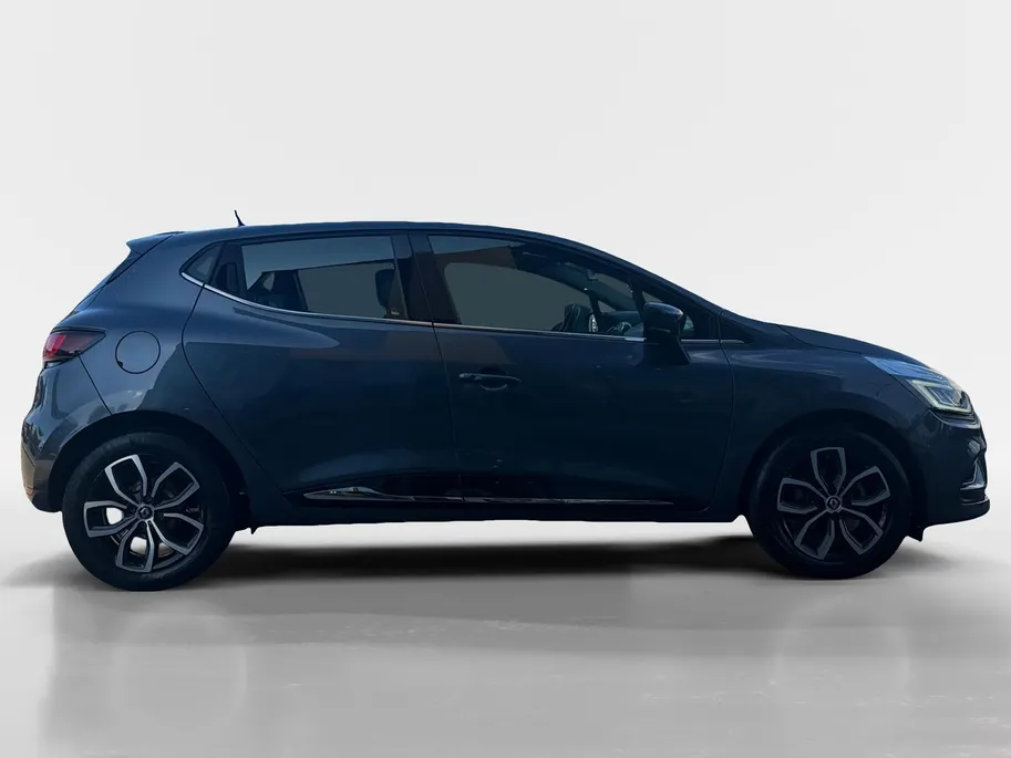 Renault Clio 0.9 TCe Intens | Bluetooth | Cruise & Climate Control | Parkeersensoren | Navigatie | LMV | Onderhoudshistorie | 12 Maanden BOVAG Garantie
