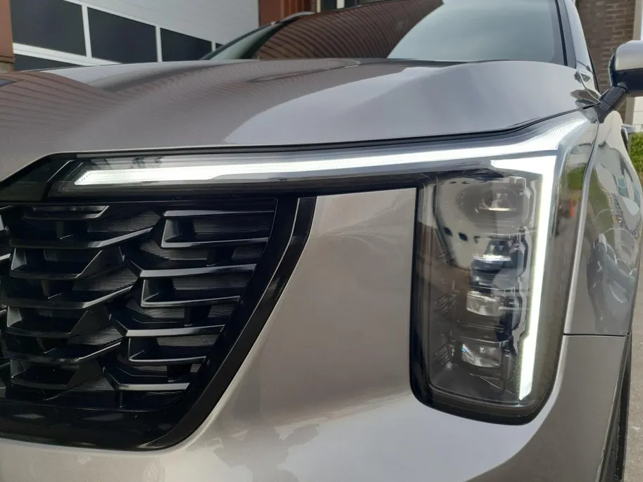 Kia Sorento 1.6 T-GDi Plug-in Hybrid 4WD ExecutiveLine 7p | Black Pack | Stoel verwarming en ventilatie | Panorama schuifdak | Sidebars | Lichtmetalen velgen 21inch | Lederen bekleding | Elektrisch bedienbare voorstoelen |