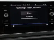 Volkswagen Polo 1.0 TSI 95pk Highline · Apple/Android Car Play · Navigatie · Clima · 16'Velgen · Sportstoelen · Draadloze Telefoonlader ·