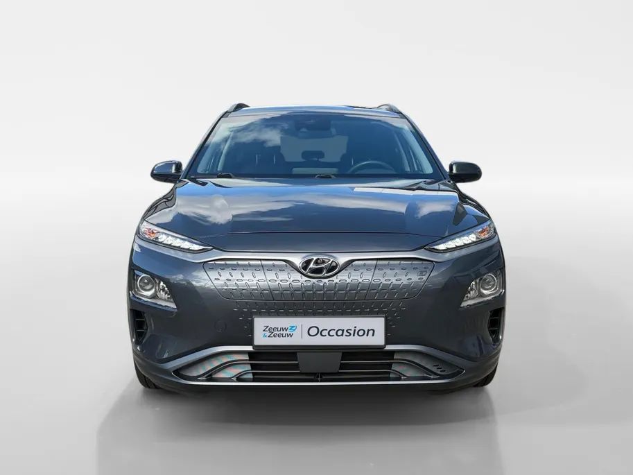 Hyundai Kona EV Fashion Design 39 kWh | Zeer nette auto | Dealer onderhouden | SOH 89,7% | Zeer compleet | Stoel & stuurverwarming | Apple Carplay / Android Auto |