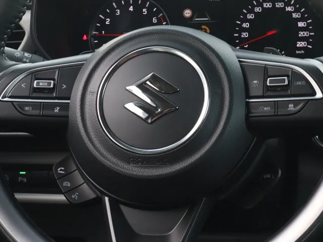 Suzuki Swift 1.2 Style SH Automaat | Stoel Verwarming |