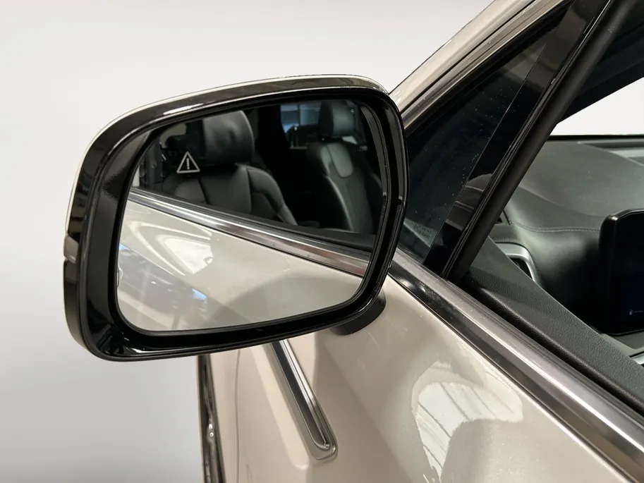 Kia Sorento 1.6 T-GDi Plug-in Hybrid 4WD DynamicPlusLine 7p | Apple Carplay / Android Auto | Navigatiesysteem | Licht + Regensensor | Stoel + Stuurverwarming | Elektrisch Verstelbare Bestuurdersstoel | Elektrisch Bedienbaar Schuif / Kanteldak | Elektrisch bedienbare 