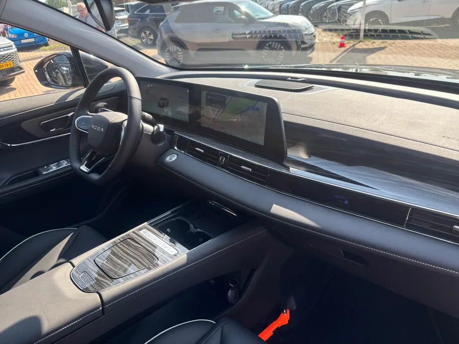 Omoda 5 SHS 1.5 T-GDi SHS-H Premium *Automaat*Navi+360Camera*Lederen Bekleding*SNEL LEVERBAAR!