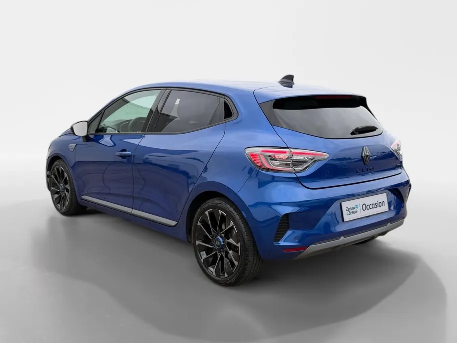 Renault Clio 145PK E-Tech Full Hybrid Esprit Alpine Automaat | 1e eigenaar | Bose Audio | Stoelverwarming | 9,3' Navi | Camera | Digital Cockpit | Adaptive Cruise Control | Climate Control | Lichtmetalen Velgen | Full LED |