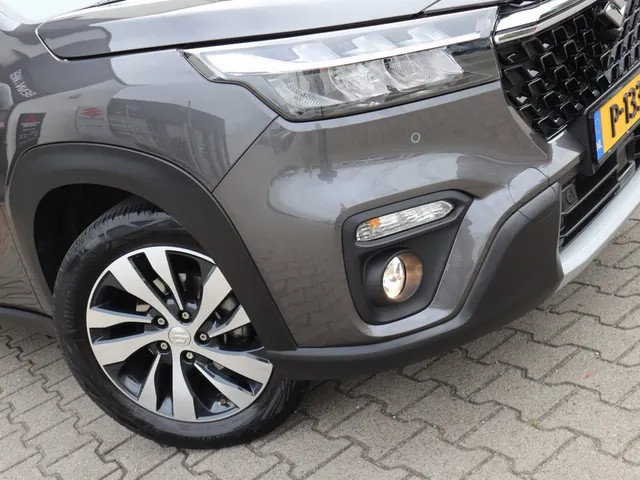 Suzuki S-Cross 1.4 BoosterJet Style Hybrid AdaptiveCruise | Carplay | 360 camera